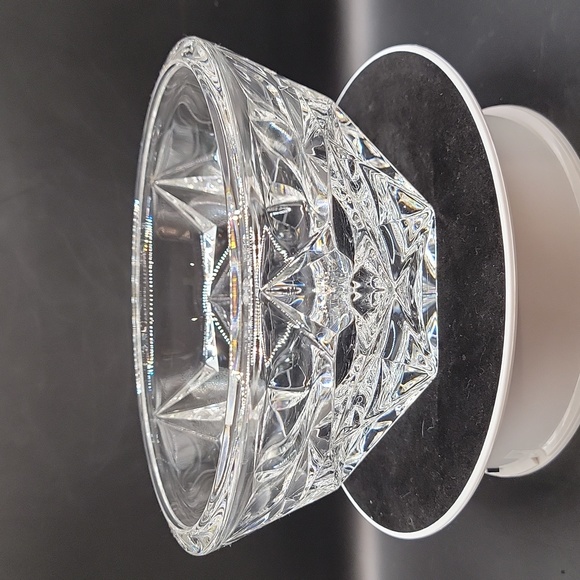 Tiffany & Co. Crystal Star Pattern Bowl - Picture 3 of 12